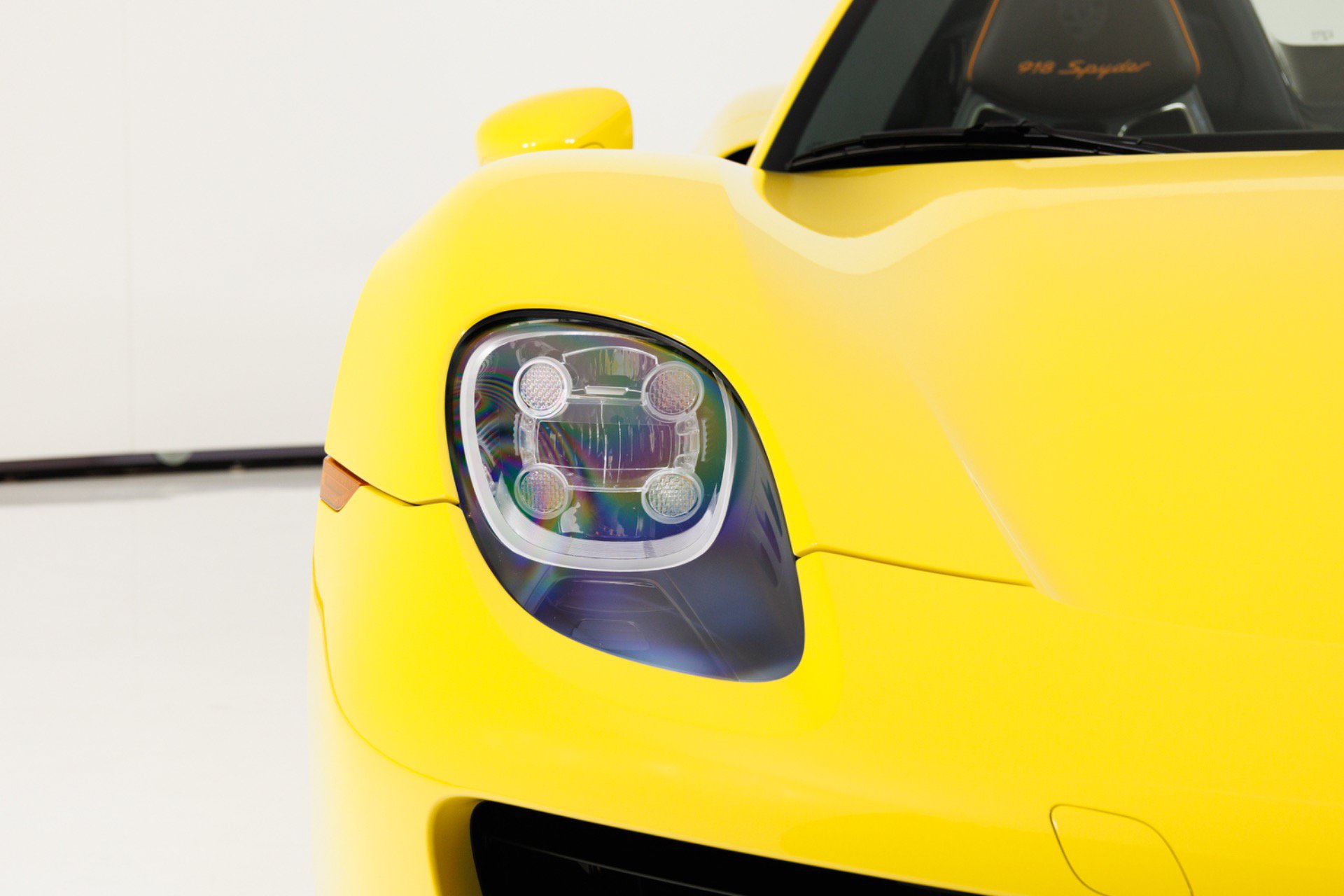 Used 2015 Porsche 918 Spyder AWD/4WD image 55