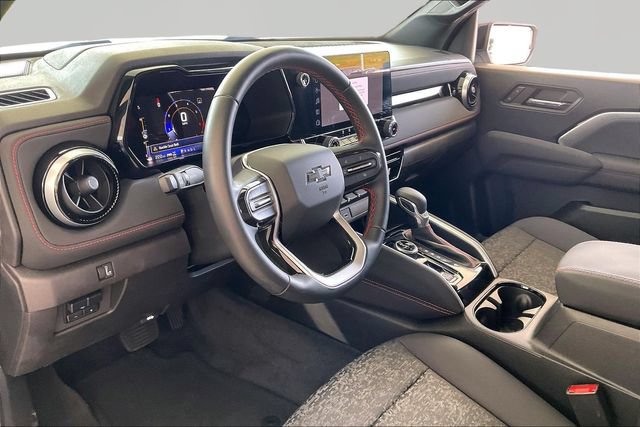 Used 2023 Chevrolet Colorado Z71 w/ Advanced Trailering Package AWD/4WD image 11