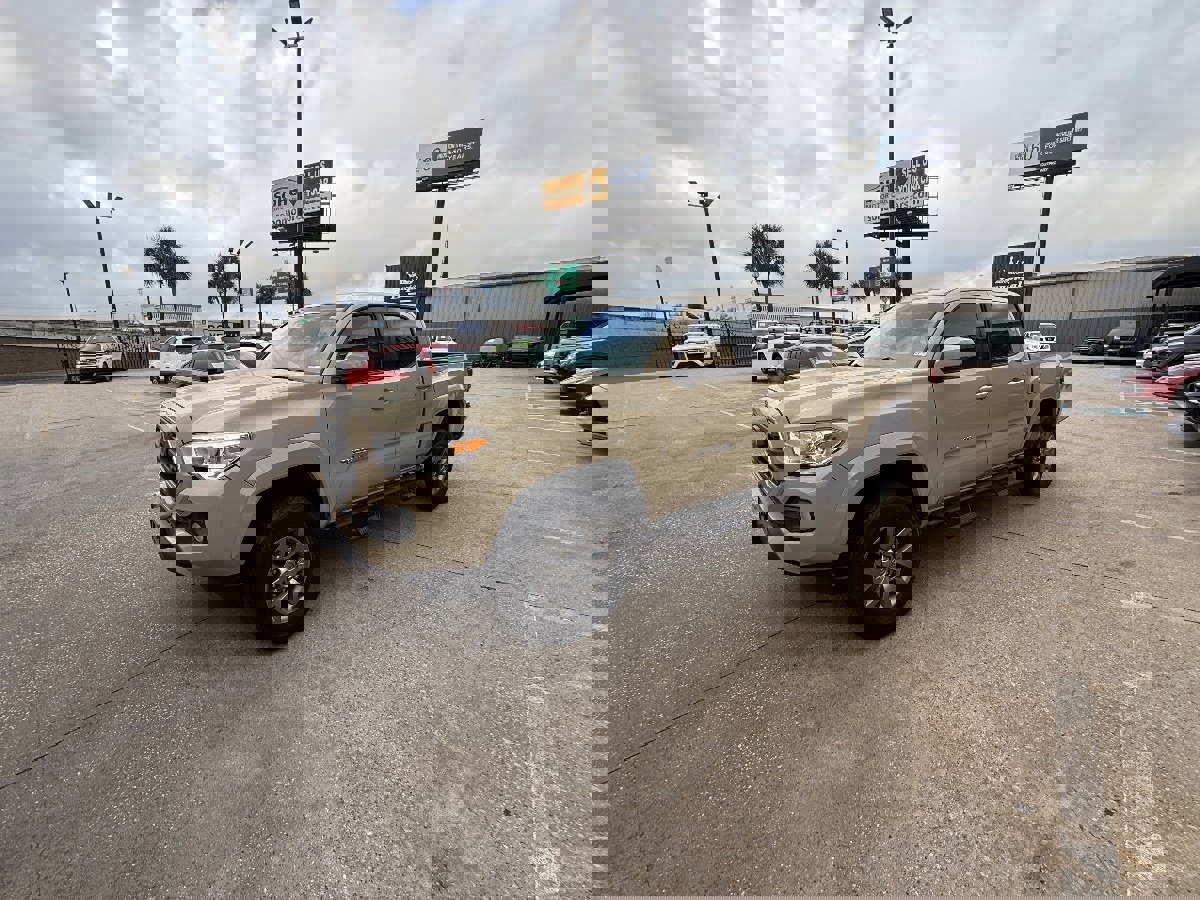 Used 2019 Toyota Tacoma SR5 RWD image 9