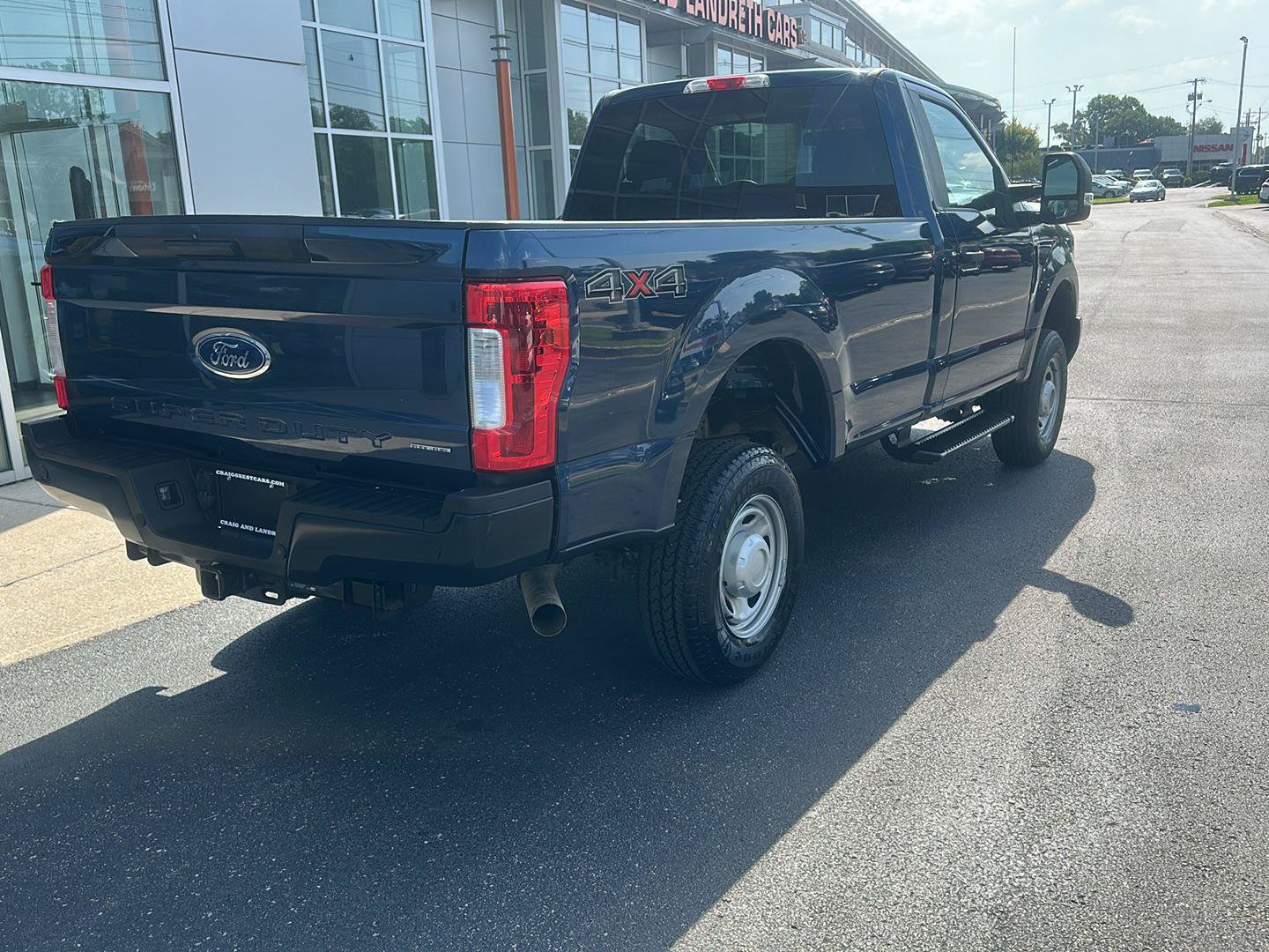 Used 2017 Ford F250 XL w/ Power Equipment Group AWD/4WD image 4