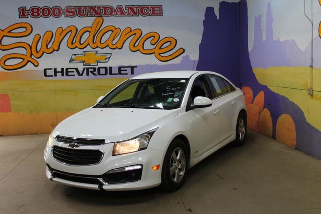 Used 2015 Chevrolet Cruze LT FWD image 2