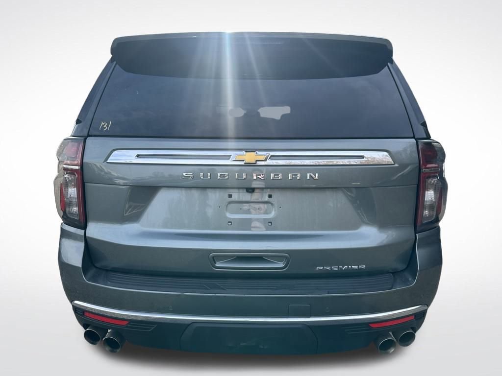 Used 2023 Chevrolet Suburban Premier image 21