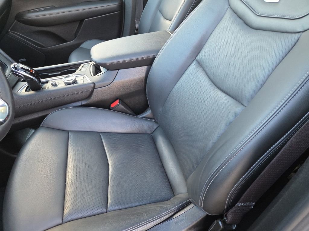 Used 2023 Cadillac XT6 Sport image 21