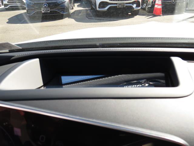 Used 2024 Mercedes-Benz CLE 450 4MATIC Cabriolet image 13