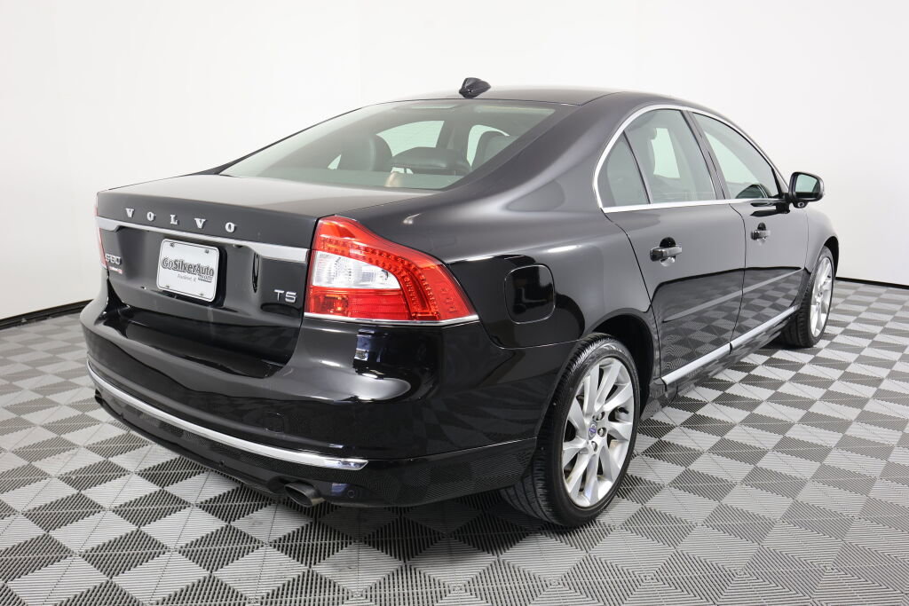 Used 2016 Volvo S80 T5 Platinum image 2