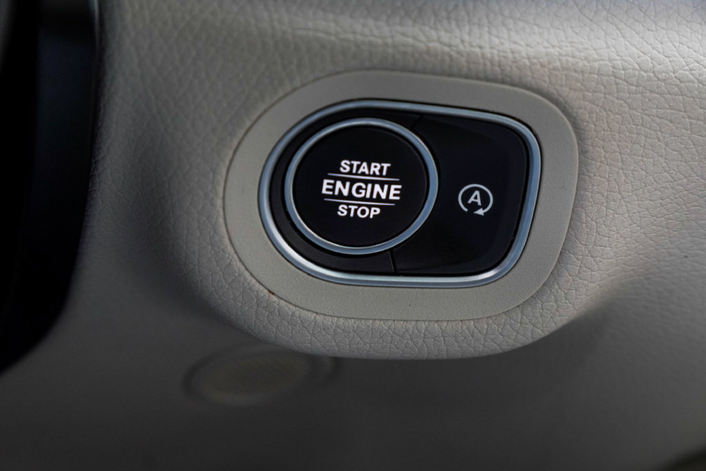 Used 2023 Mercedes-Benz GLS 450 4MATIC image 39