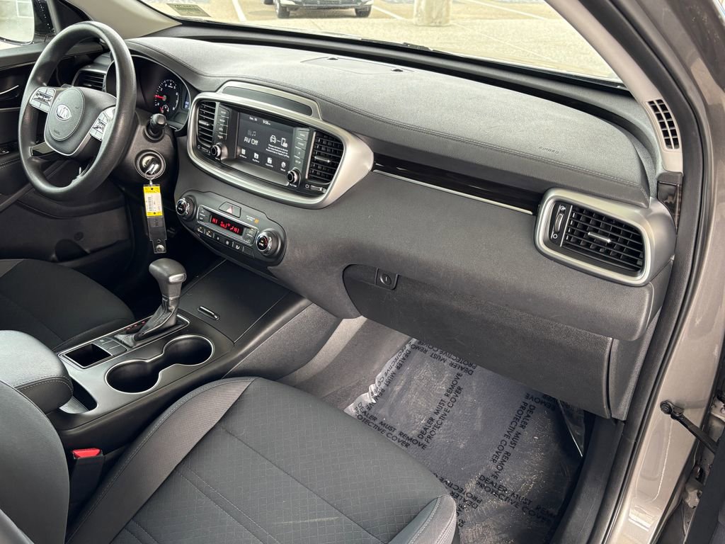 Used 2019 Kia Sorento LX image 21