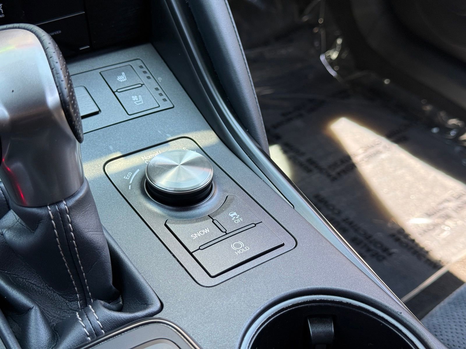 Used 2022 Lexus IS 500 w/ Accessory Package RWD image 31