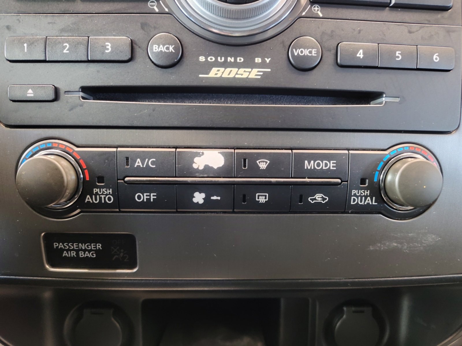 Used 2015 Nissan Armada Platinum w/ 2nd Row Captain Seat Package image 18