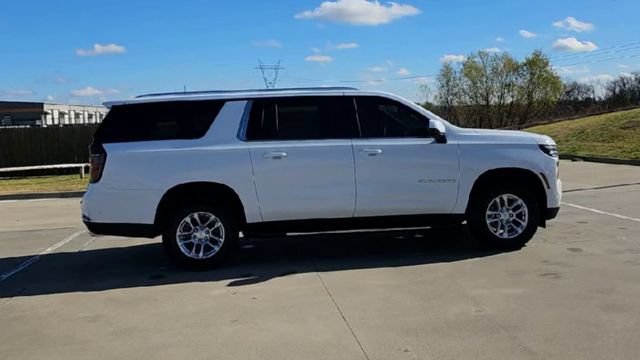New 2026 Chevrolet Suburban LS RWD image 9
