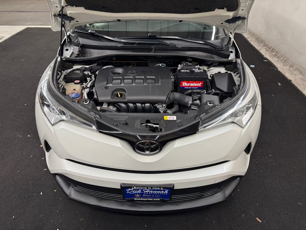 Used 2018 Toyota C-HR XLE image 11
