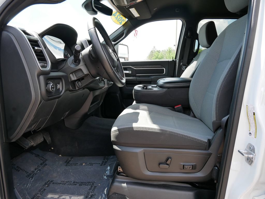 Used 2024 RAM 2500 Big Horn w/ Bed Utility Group AWD/4WD image 9