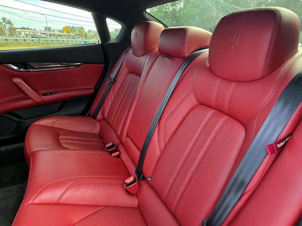 Used 2017 Maserati Quattroporte GTS GranSport image 30