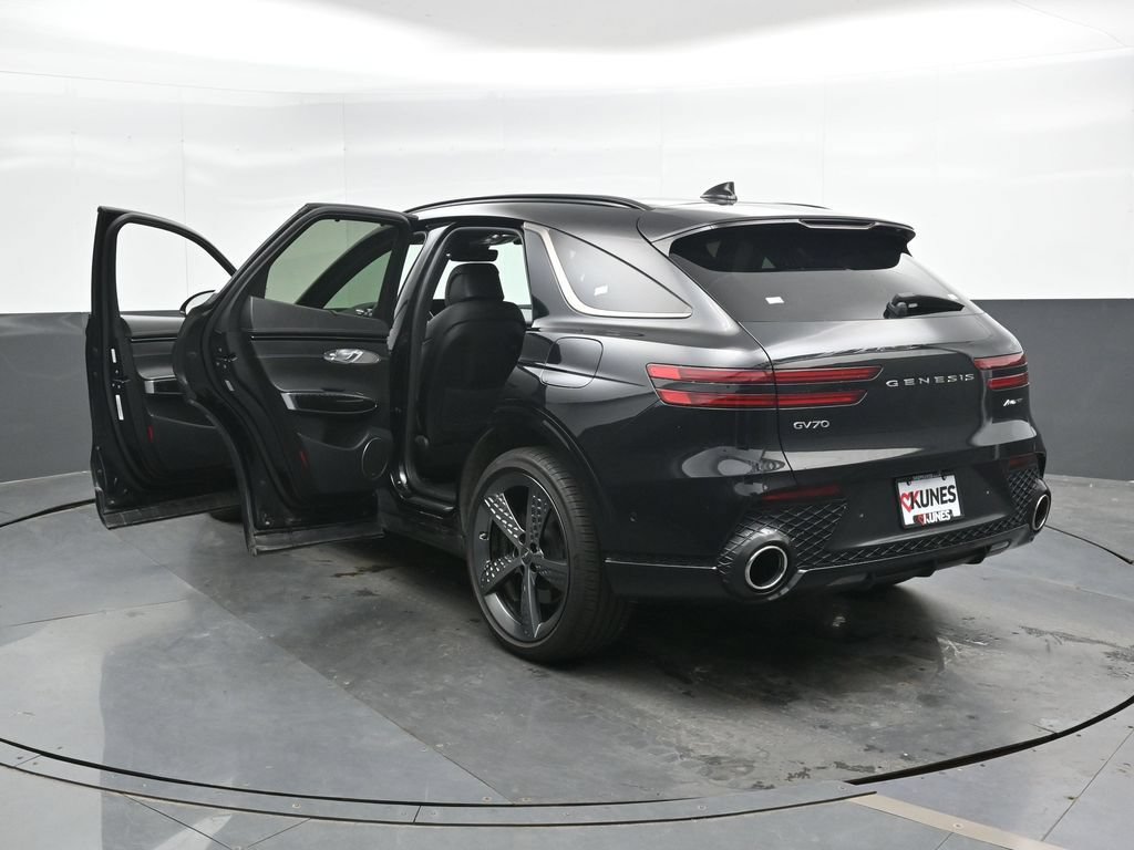 Used 2023 Genesis GV70 3.5T Sport w/ Sport Prestige Package AWD/4WD image 47