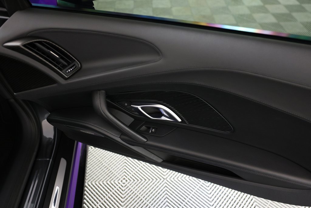 Used 2017 Audi R8 V10 w/ Carbon Exterior Package image 19