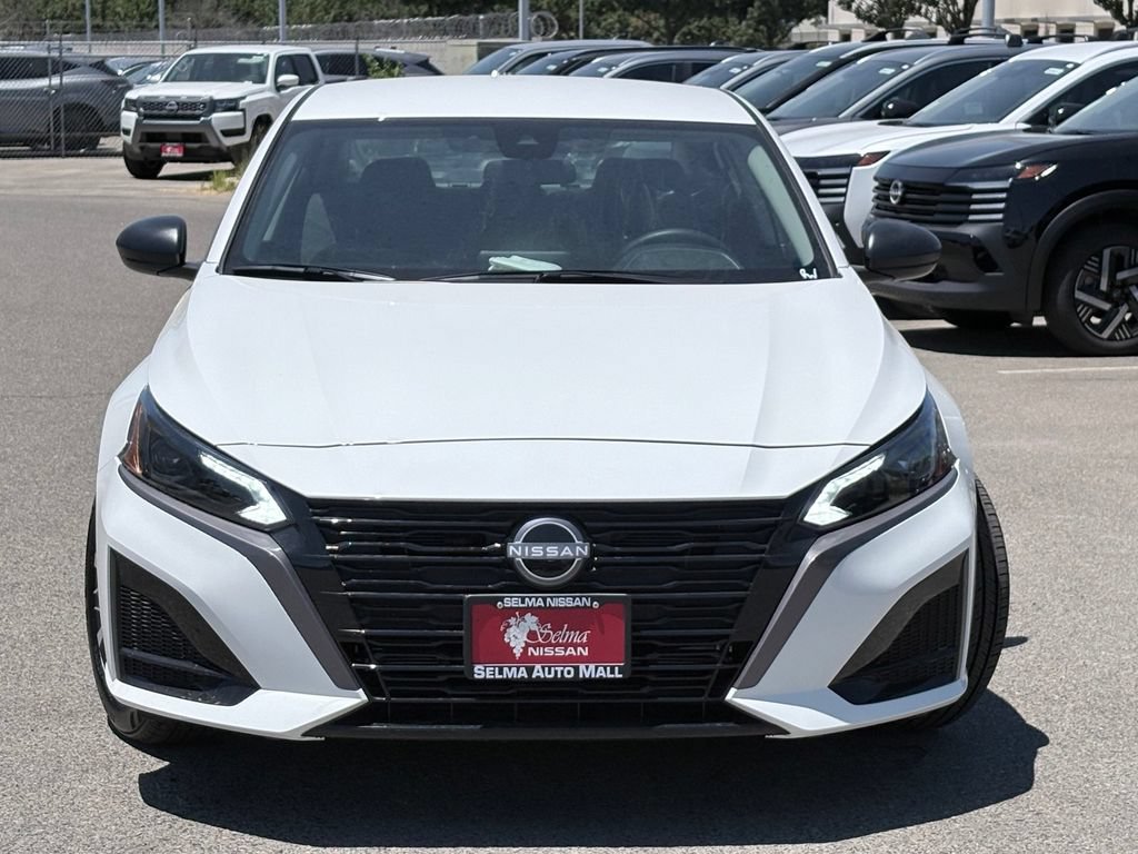 New 2026 Nissan Altima 2.5 SV FWD image 2