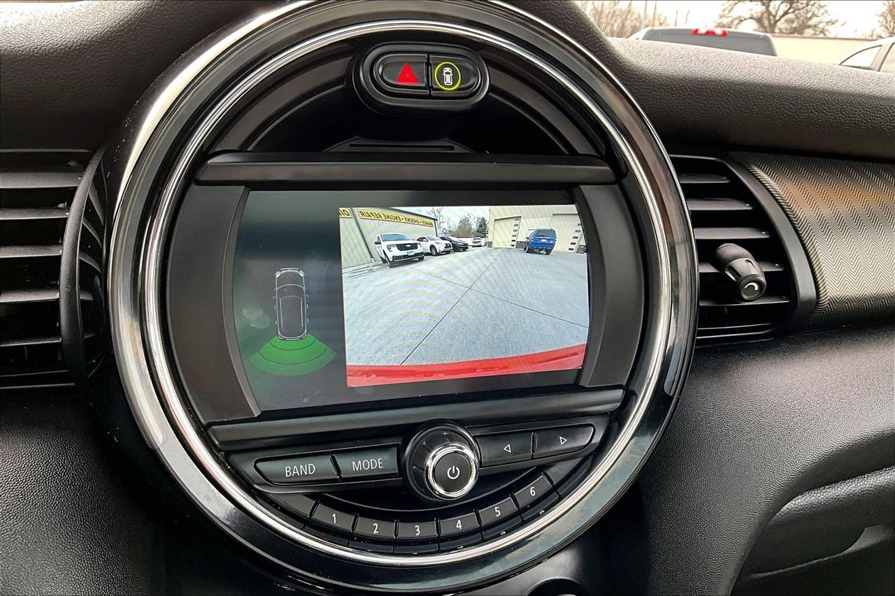 Used 2019 MINI Cooper S w/ Signature Upholstery Package image 16