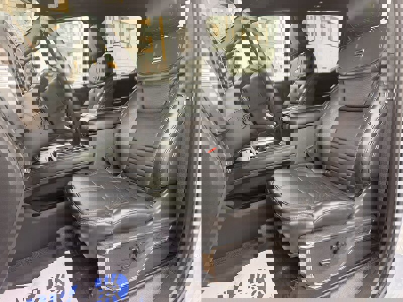 Used 2025 Ford F450 Platinum w/ FX4 Off-Road Package image 20