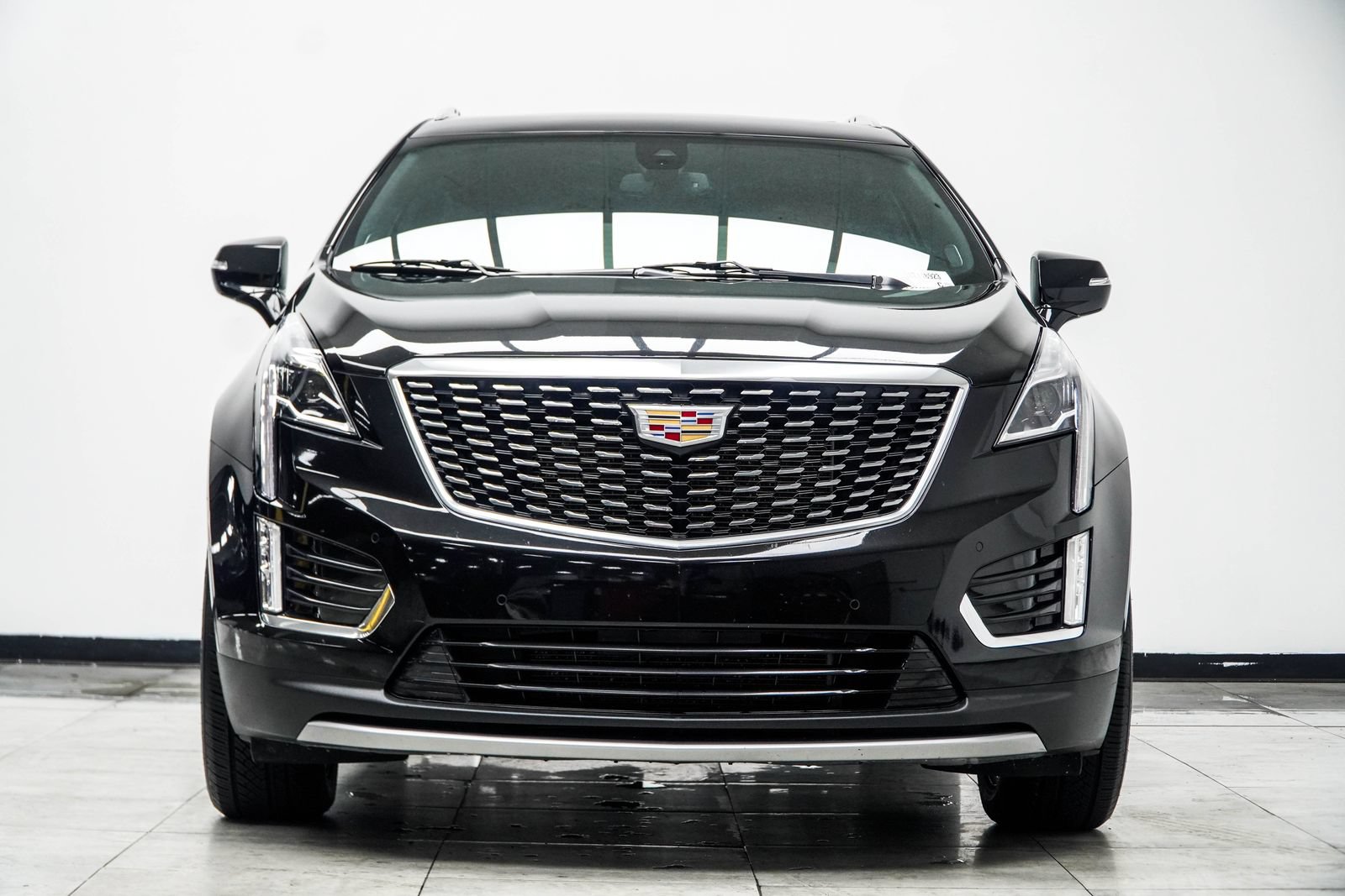 Used 2025 Cadillac XT5 Premium Luxury AWD/4WD image 8