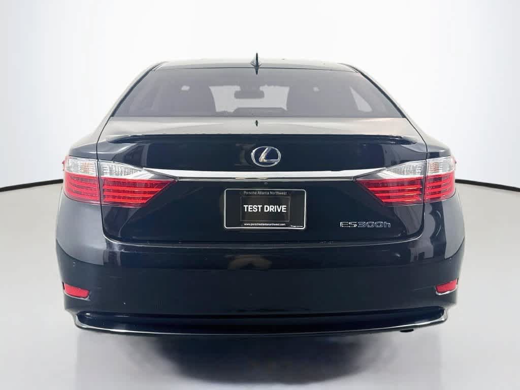 Used 2015 Lexus ES 300h w/ Navigation System Package FWD image 10
