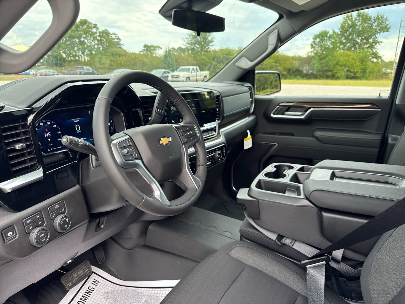 New 2026 Chevrolet Silverado 1500 LT image 14