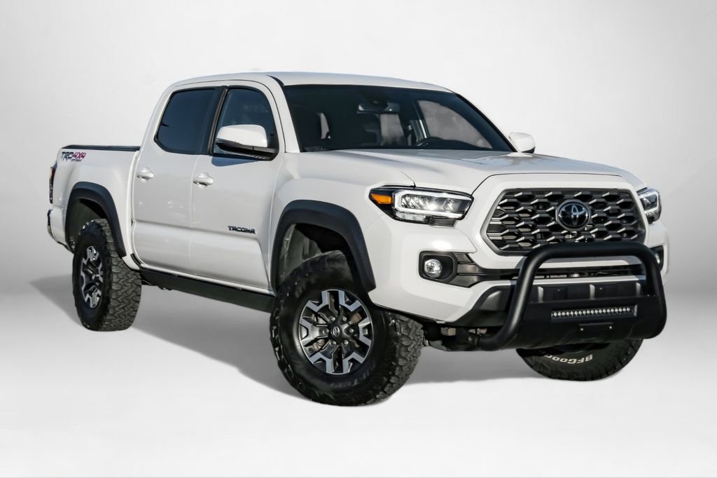 Used 2023 Toyota Tacoma TRD Off-Road image 3