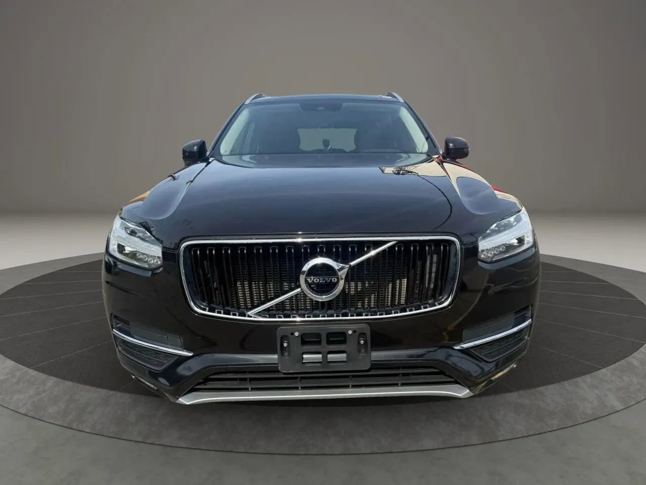 Used 2019 Volvo XC90 T6 Momentum w/ Protection Package Premier image 2