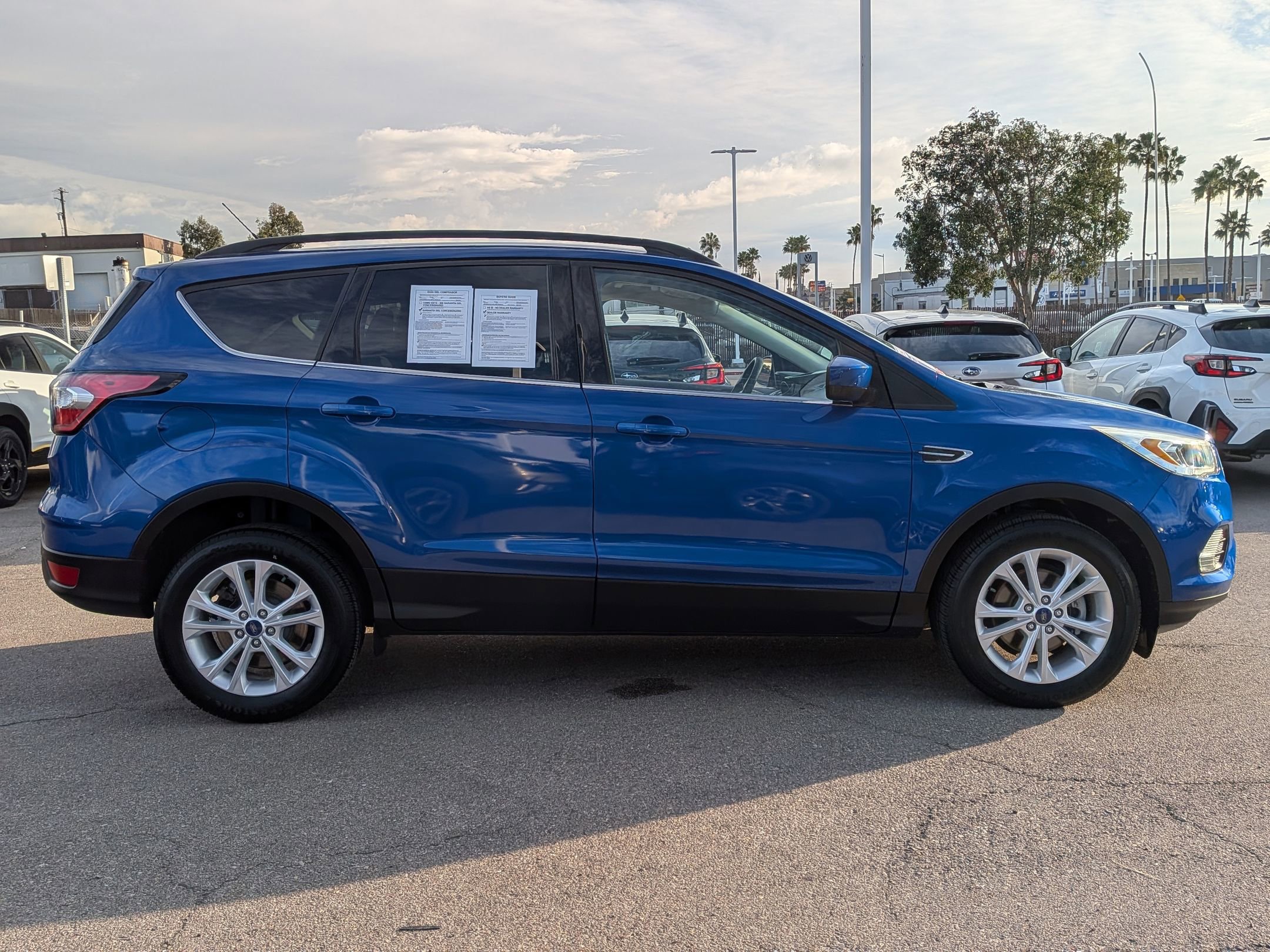 Used 2017 Ford Escape SE w/ Equipment Group 201A image 5