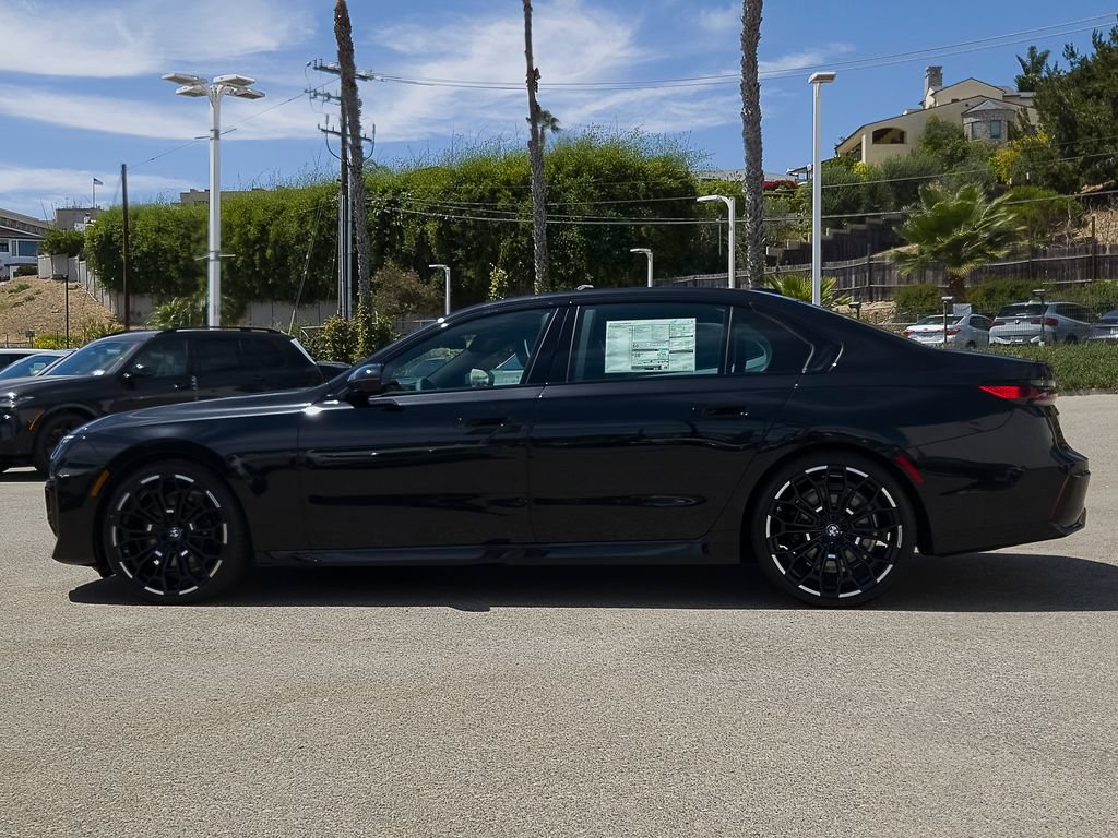 New 2026 BMW 740i w/ Premium Package RWD image 4