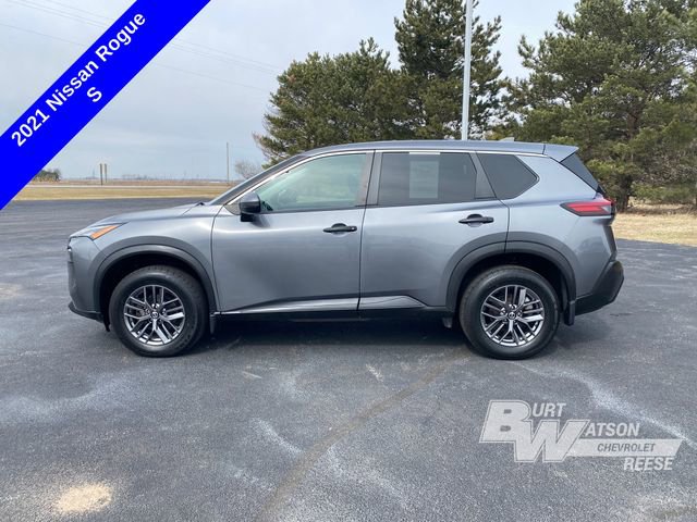 Used 2021 Nissan Rogue S image 2