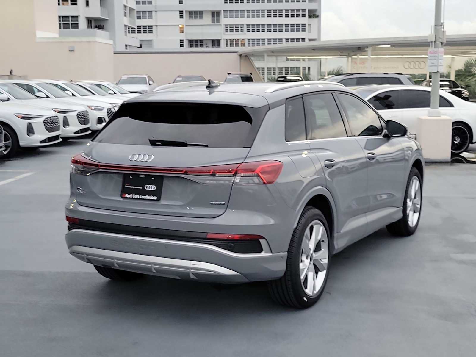 Certified 2023 Audi Q4 e-tron Premium Plus w/ Premium Plus AWD/4WD image 6