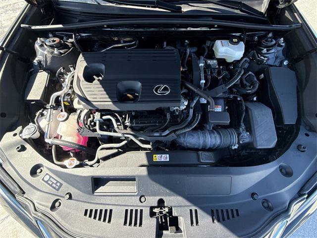 Certified 2025 Lexus ES 300h w/ Premium Package image 27