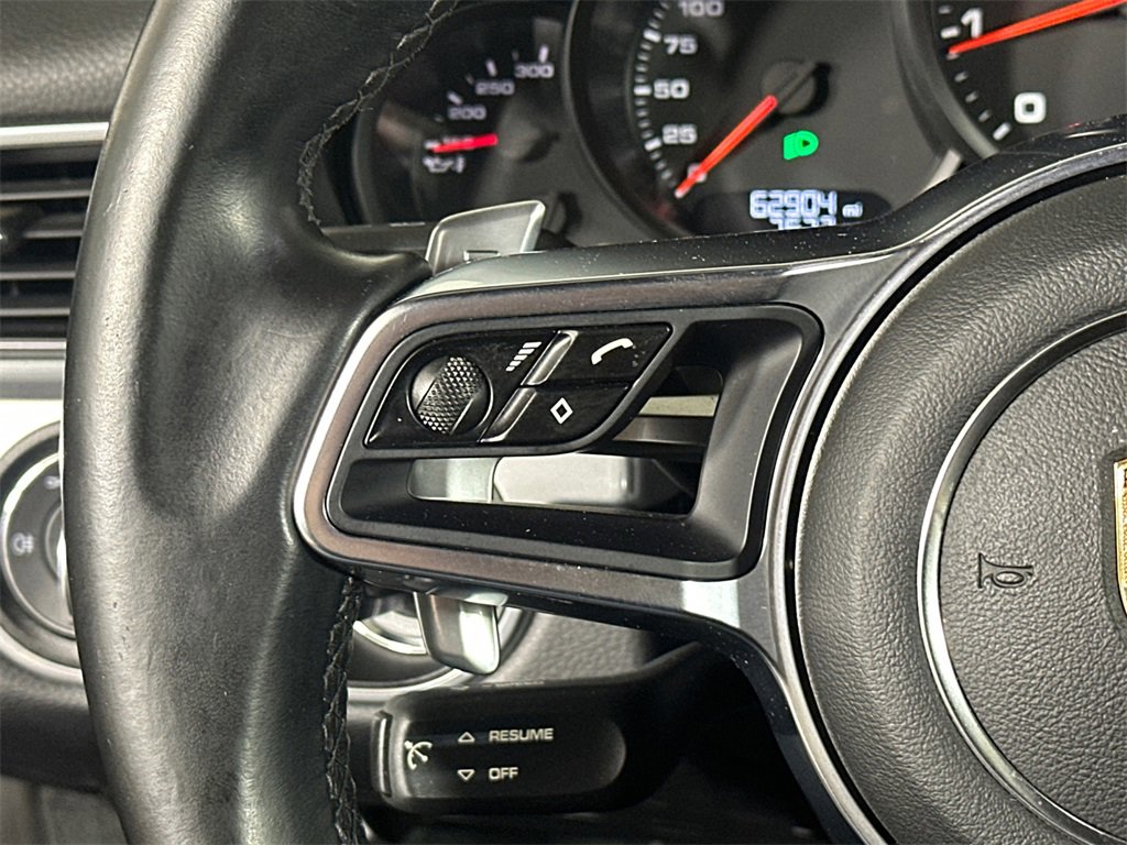 Used 2017 Porsche 911 Carrera image 22