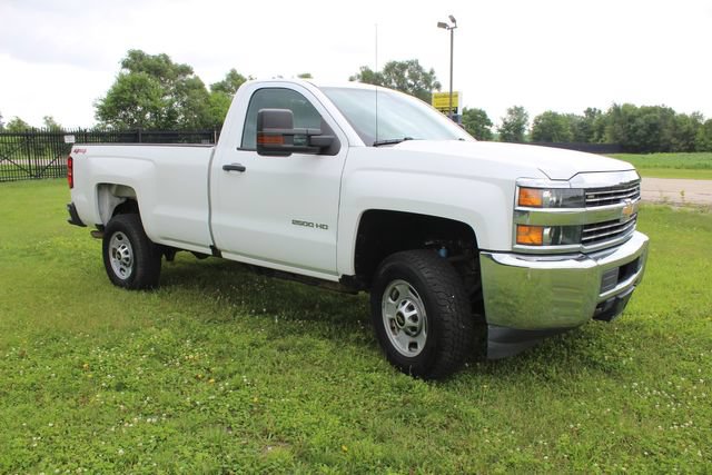 Used 2018 Chevrolet Silverado 2500 W/T w/ WT Convenience Package AWD/4WD image 4