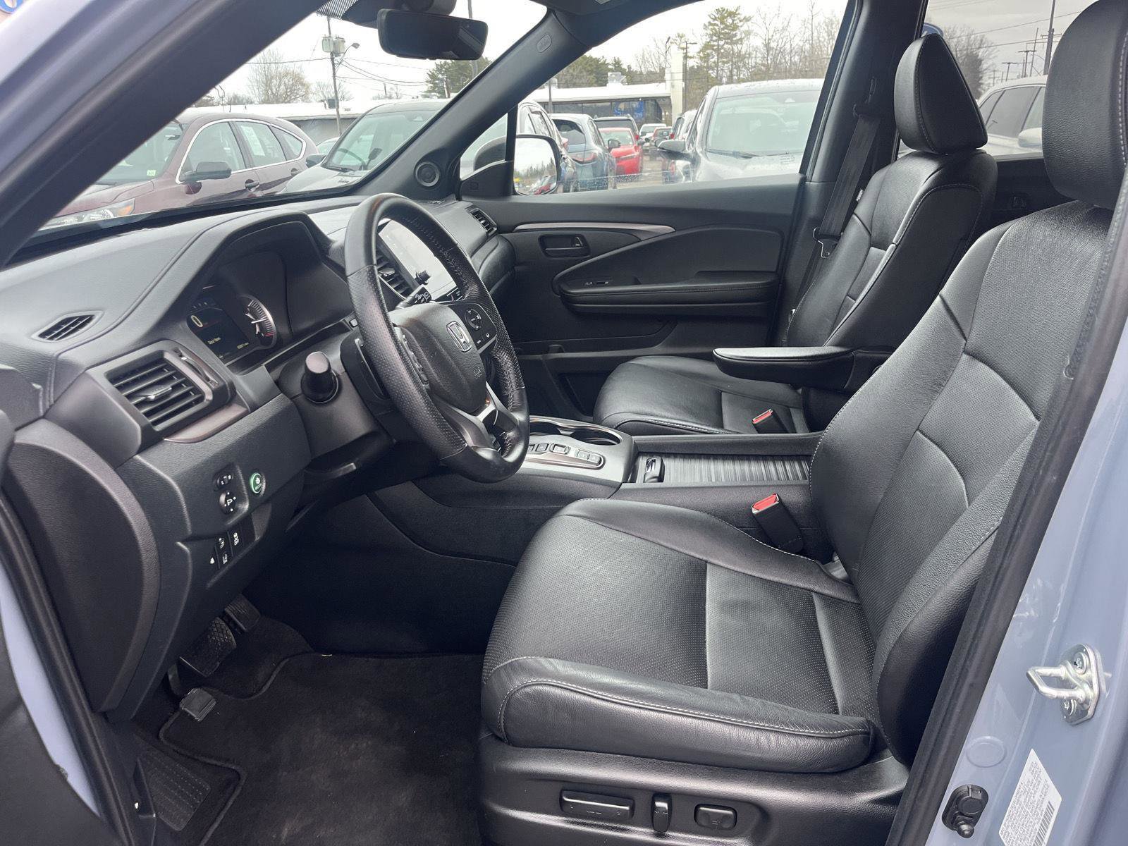 Certified 2023 Honda Passport EX-L image 9