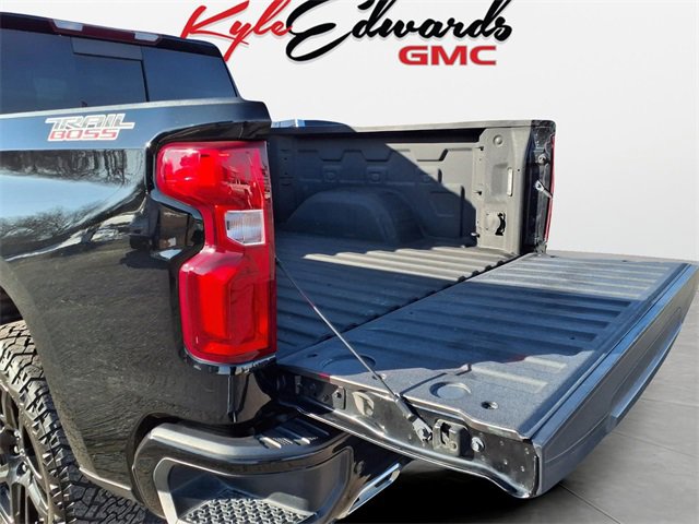 Used 2023 Chevrolet Silverado 1500 LT Trail Boss w/ LT Trail Boss Premium Package image 24