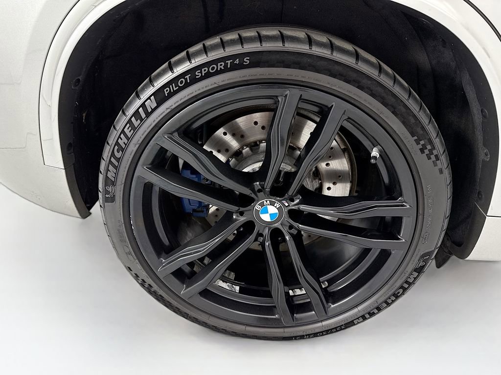 Used 2017 BMW X5 M AWD/4WD image 32