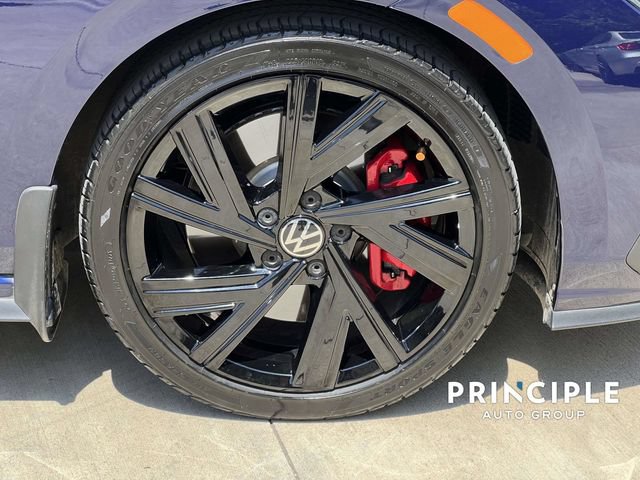 Used 2023 Volkswagen GTI SE w/ SE Leather Package FWD image 4