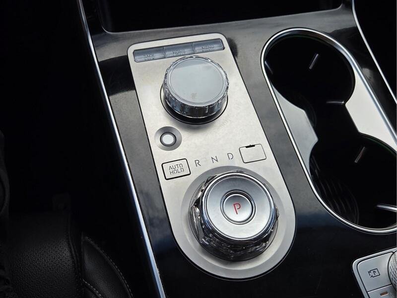 Used 2025 Genesis GV80 2.5T Standard AWD/4WD image 25
