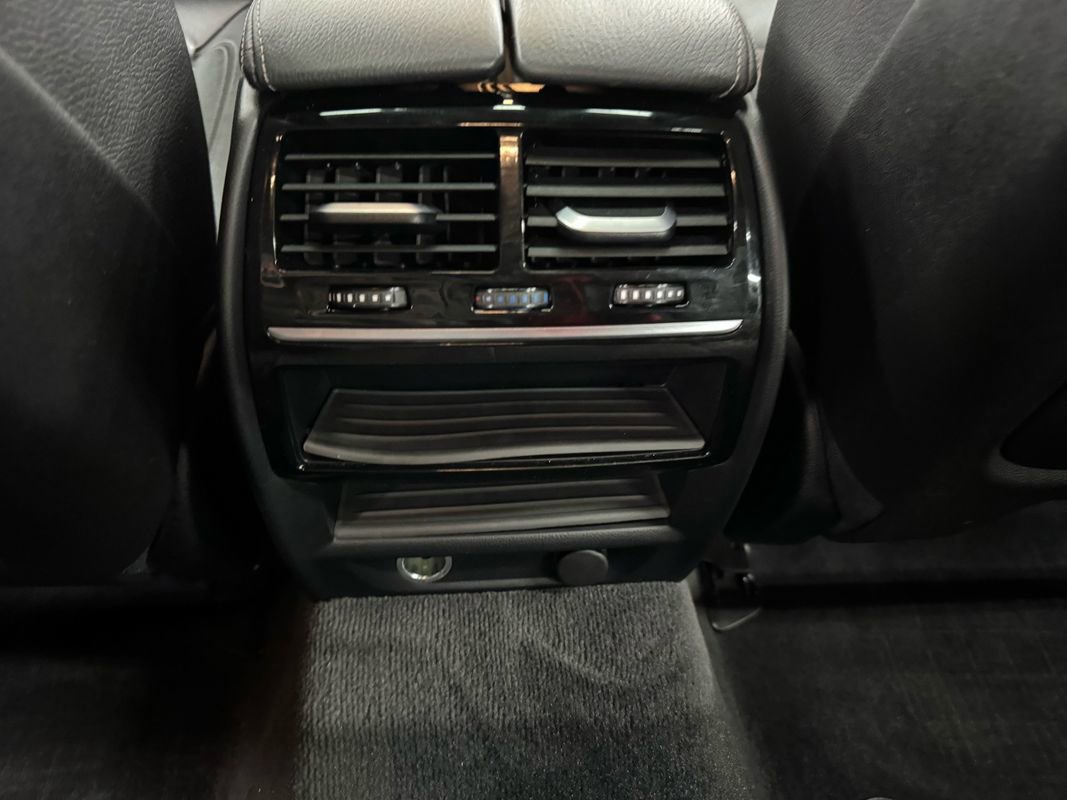 Used 2019 BMW 540i xDrive w/ Convenience Package image 34