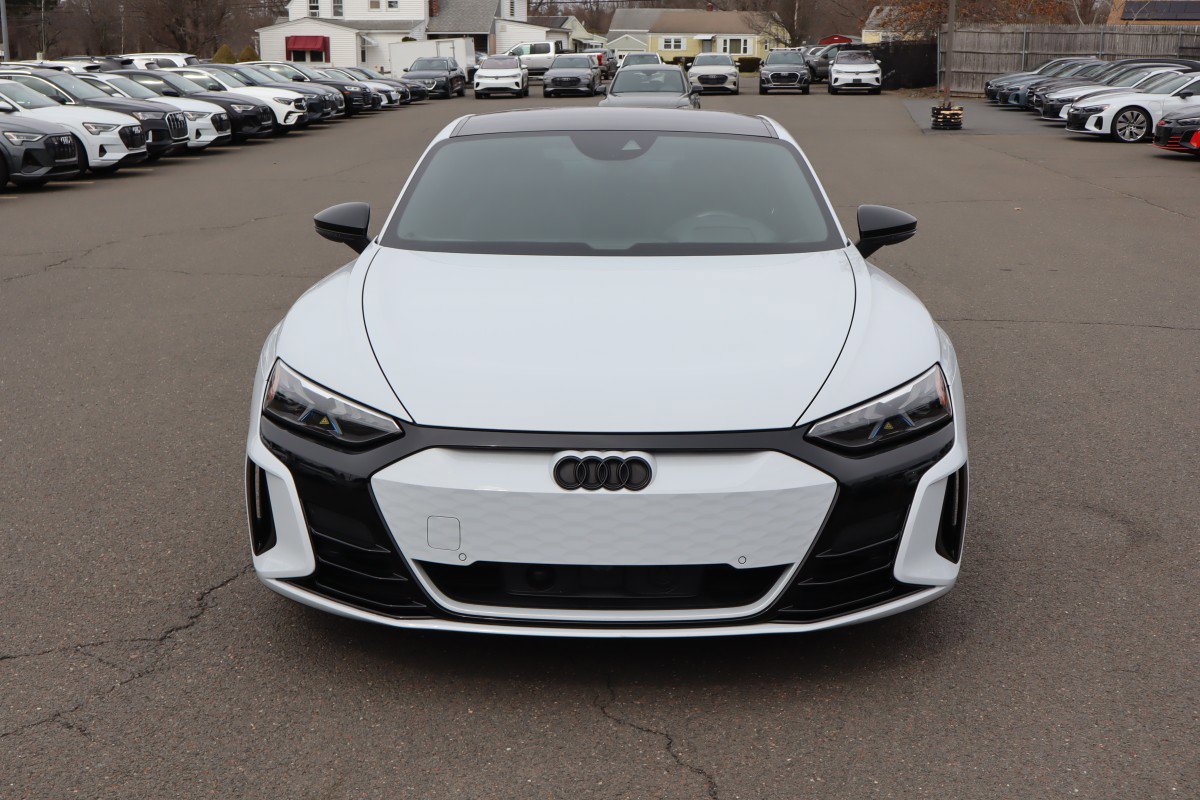 Used 2023 Audi e-tron GT Premium Plus w/ Performance Package AWD/4WD image 2