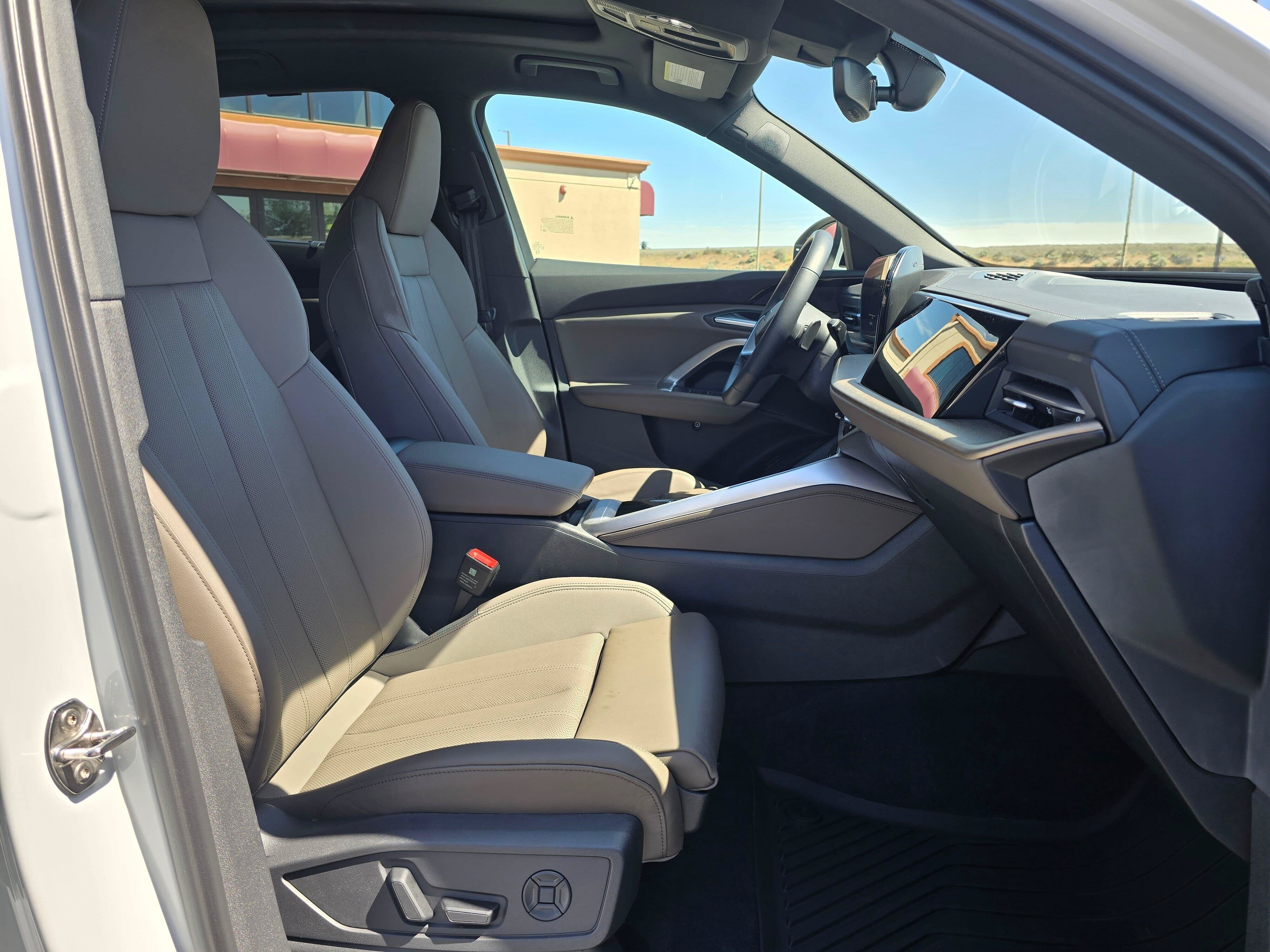 Certified 2025 Audi Q5 Premium Plus w/ Premium Plus AWD/4WD image 14