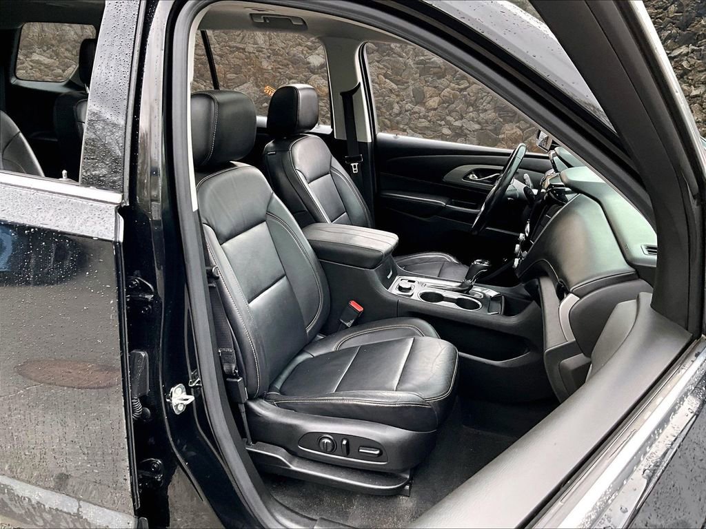 Used 2018 Chevrolet Traverse LT AWD/4WD image 7