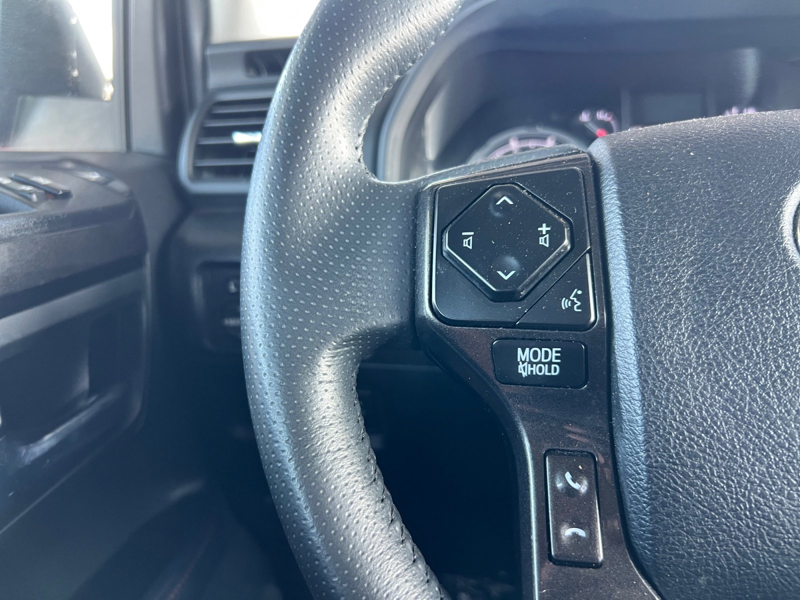 Used 2023 Toyota 4Runner TRD Off-Road image 17