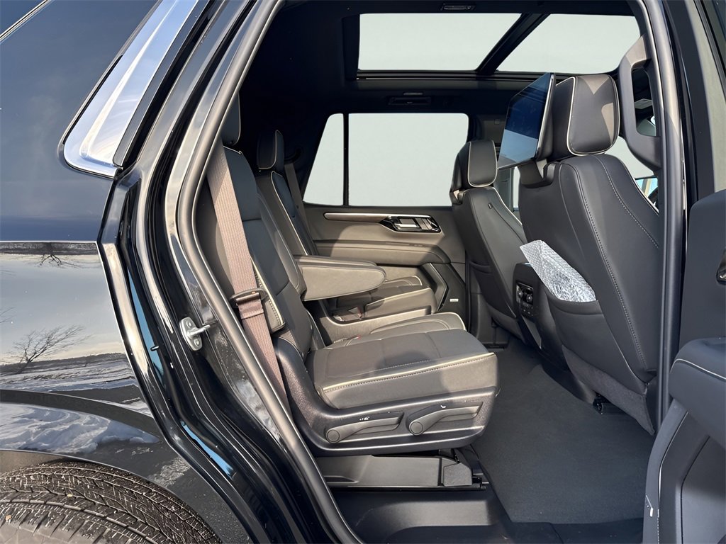 Used 2025 Chevrolet Tahoe Premier image 11