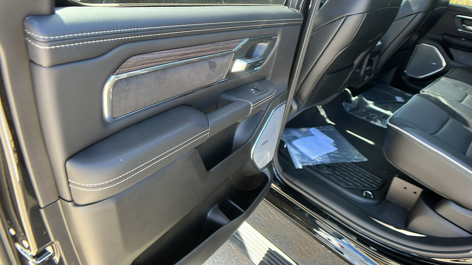 New 2026 RAM 1500 Laramie w/ Night Edition image 20