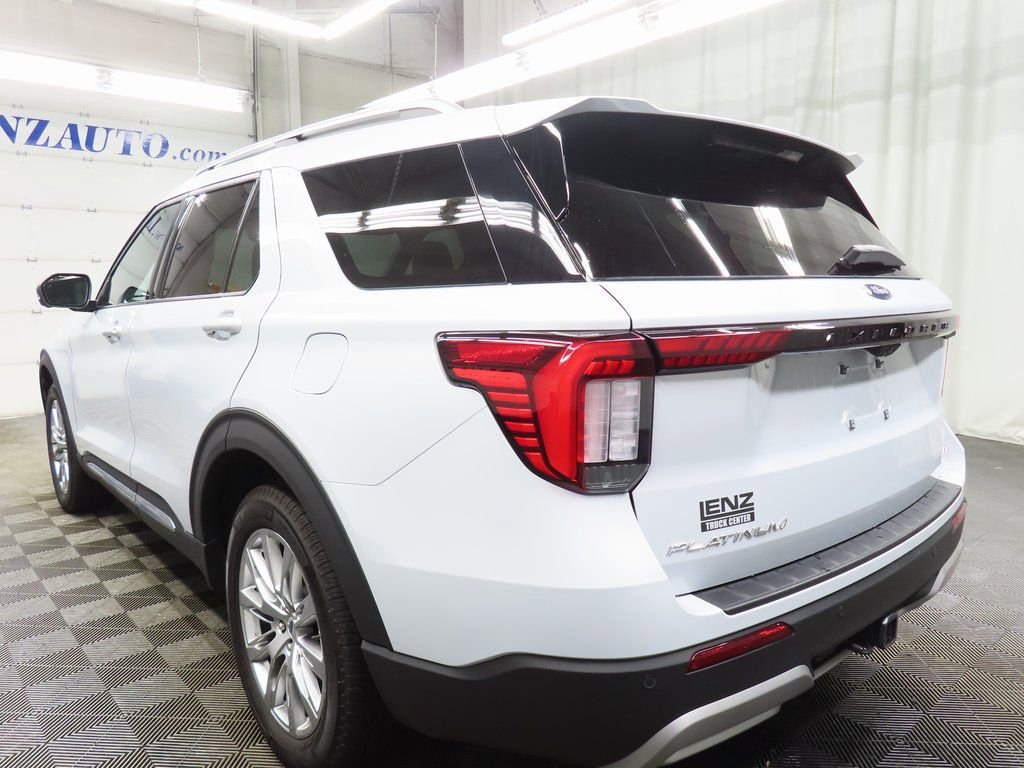 Used 2025 Ford Explorer Platinum image 5