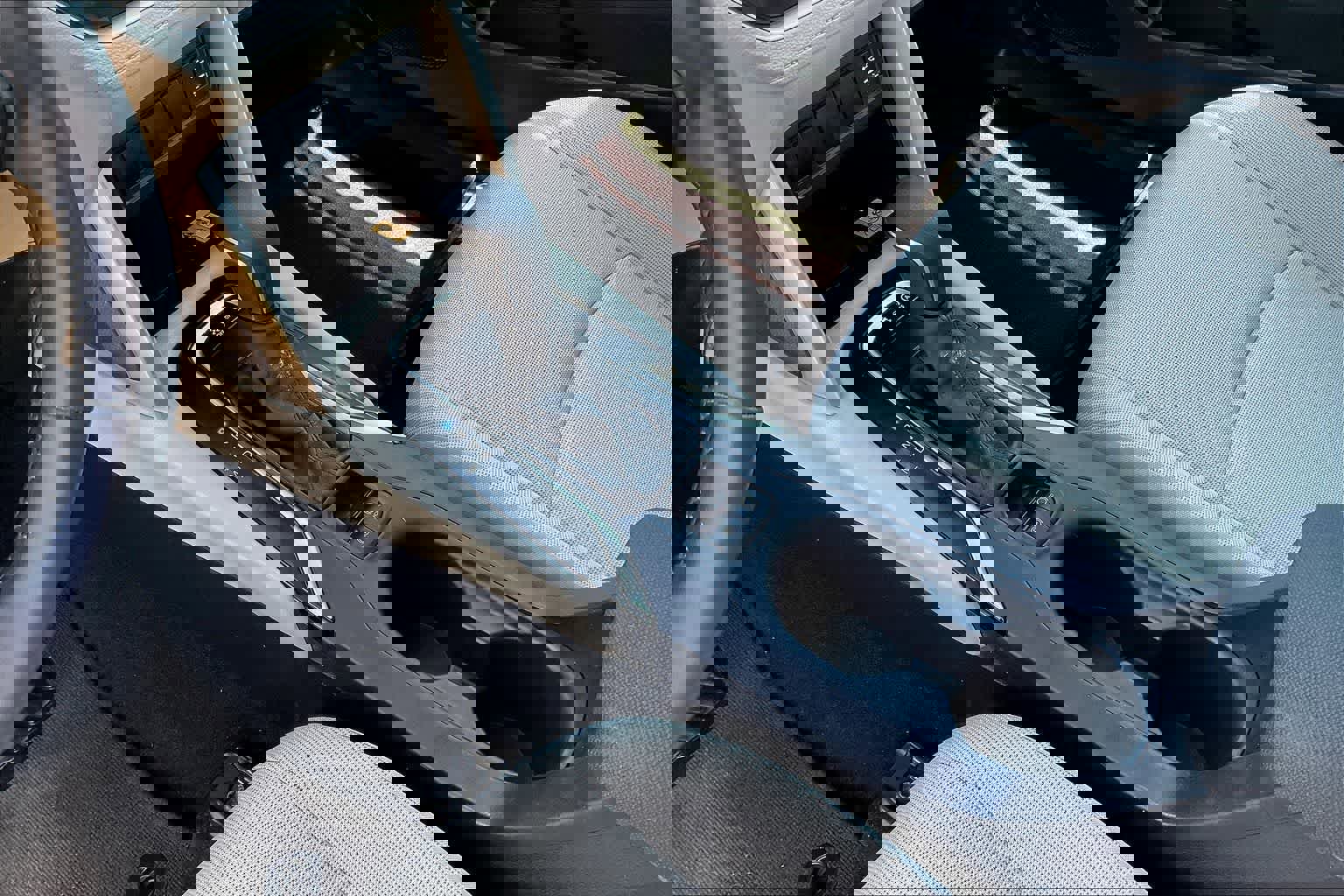 Used 2022 Toyota Corolla Cross LE image 15