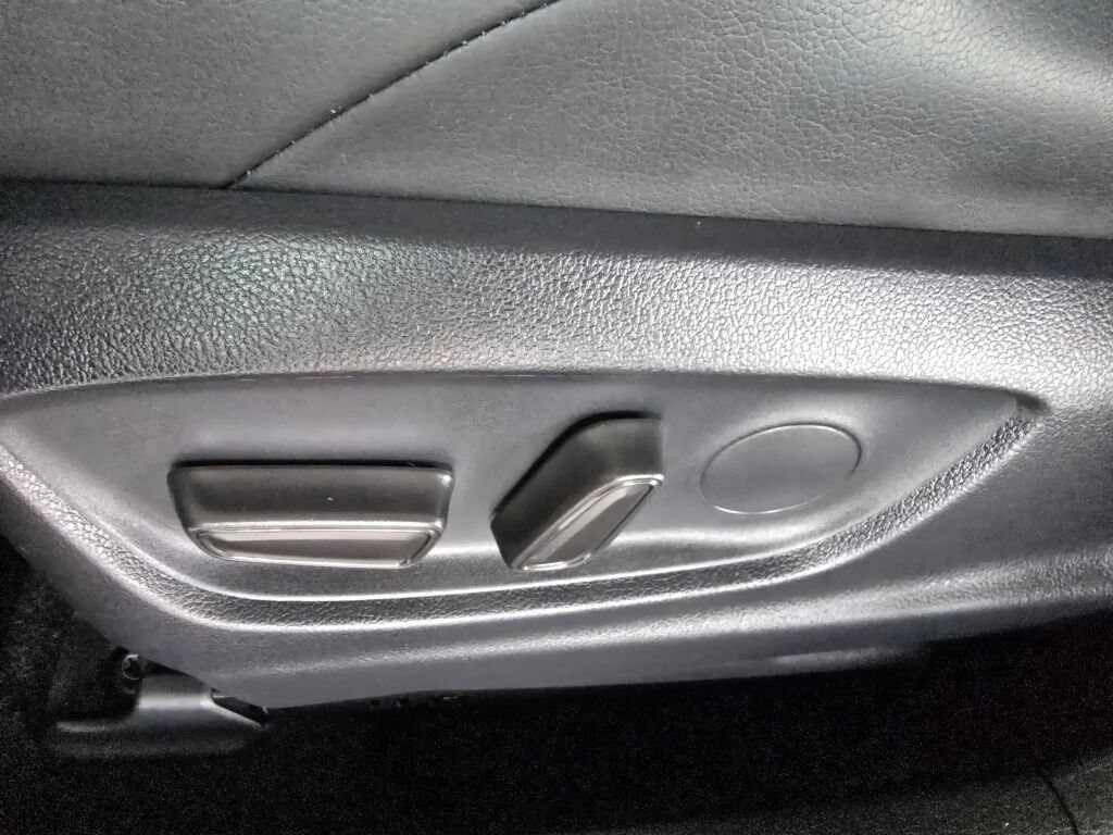 Used 2024 Toyota Corolla XSE FWD image 25