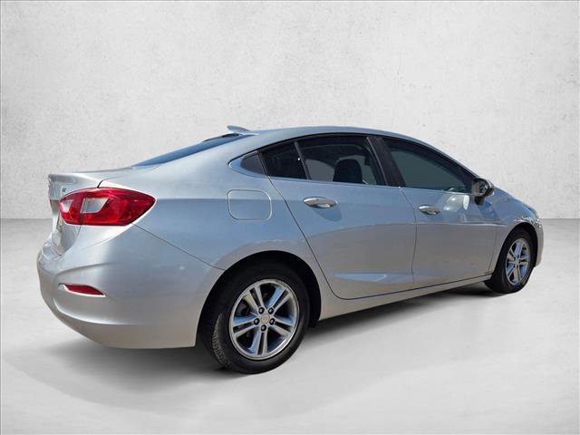Used 2018 Chevrolet Cruze LT w/ Convenience Package image 5